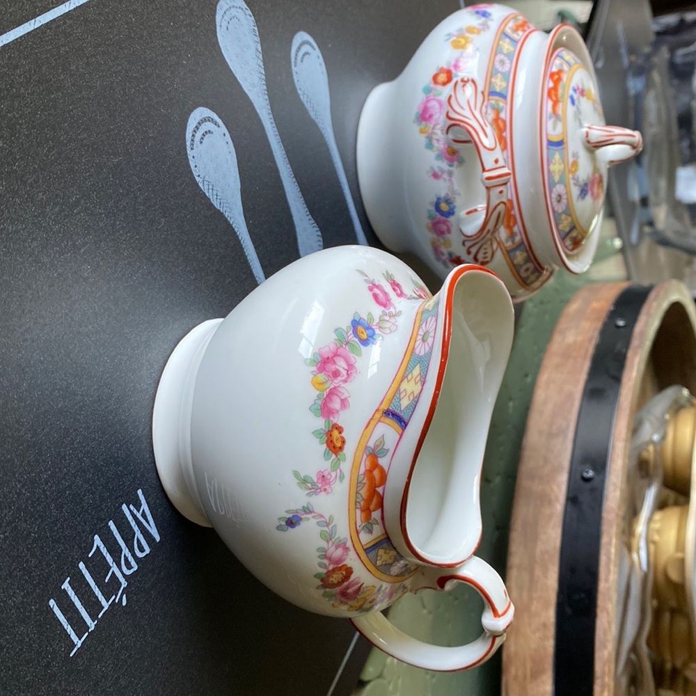H & C Co. Selb Bavaria cream & Sugar Set. 4x5 4x6 inches